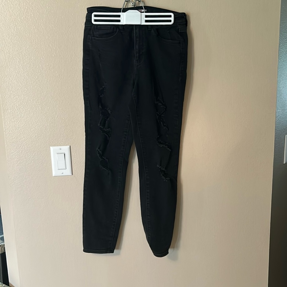 Ripped black jeans
